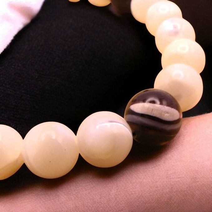 Nacre Blanche et Noire