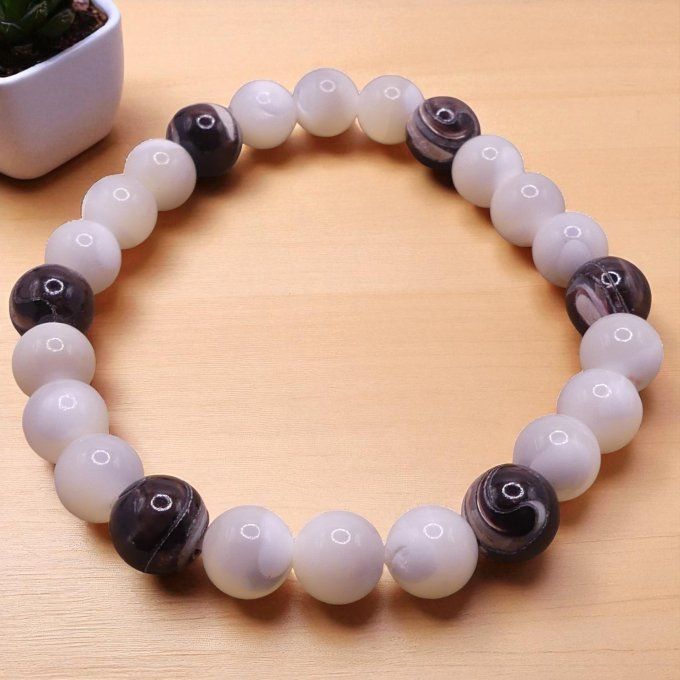 Nacre Noire et Blanche