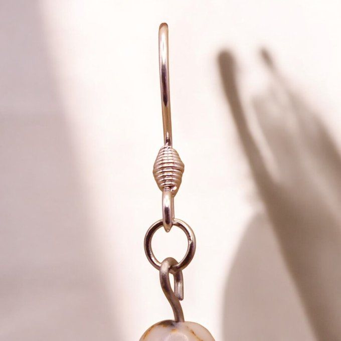 Howlite