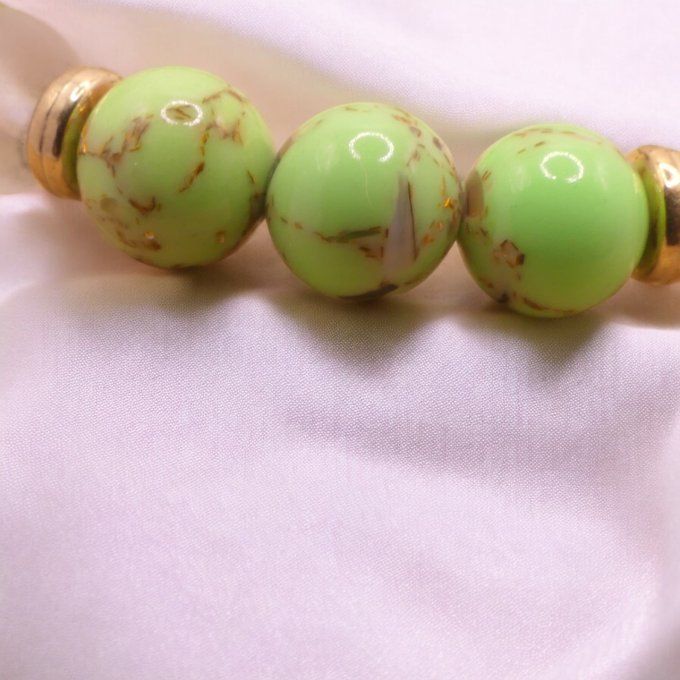 Howlite teintée Verte Cristal de Roche