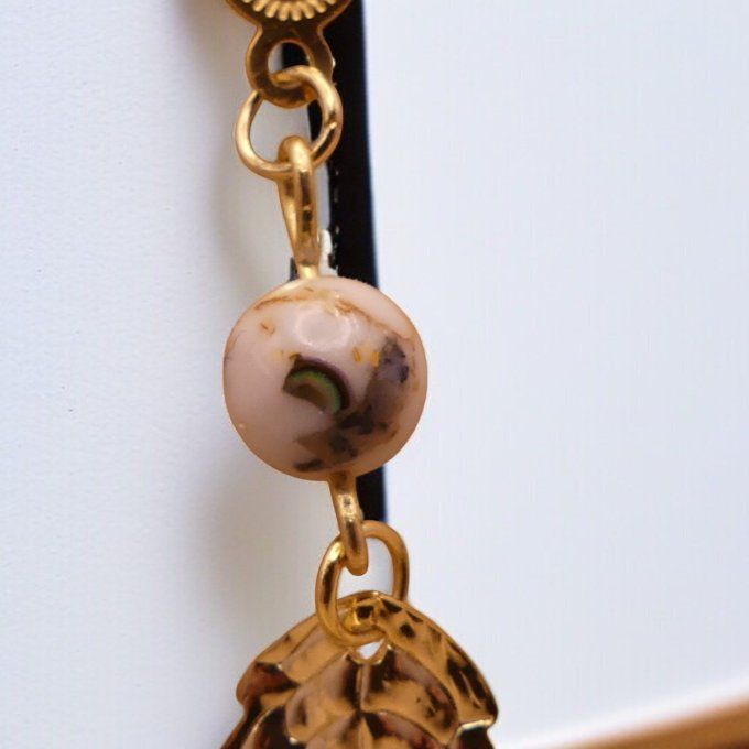 Howlite 