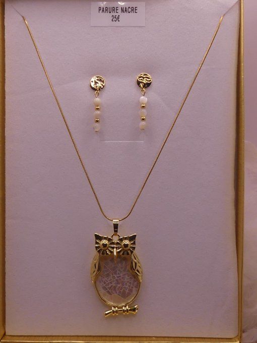Parure nacre dorée